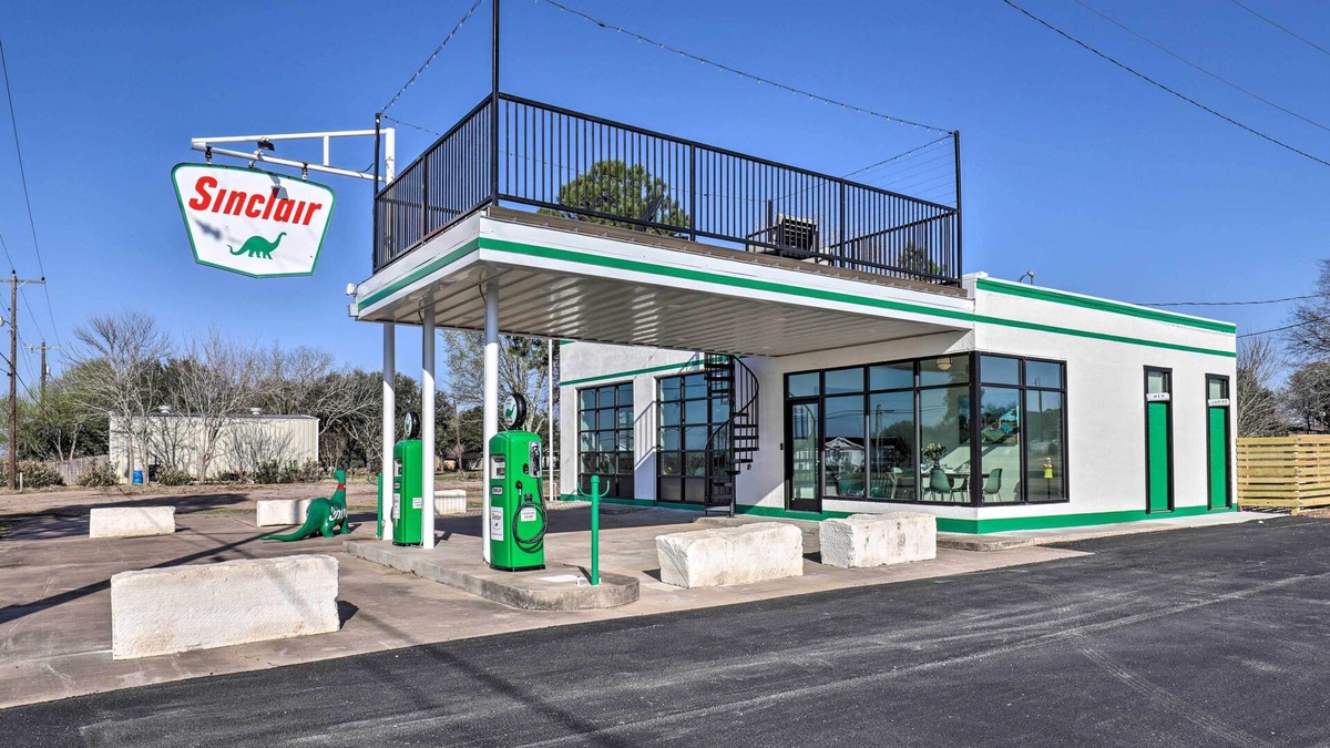 Schulenburg House | Unique Texas Home in Converted Gas Station!