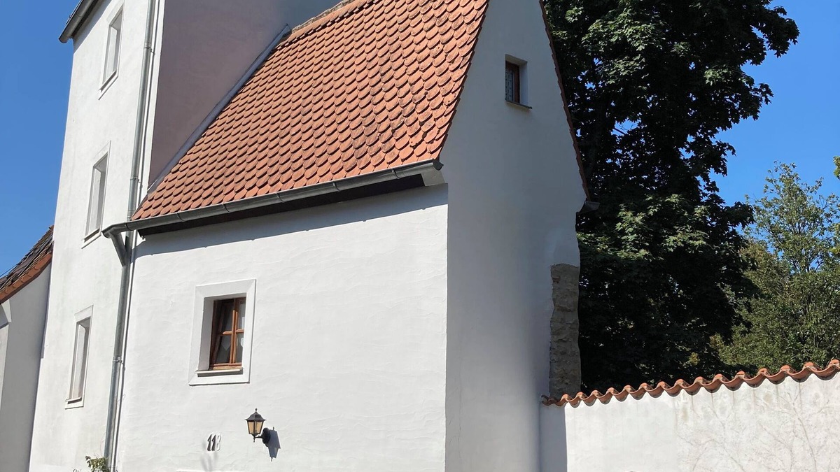 Sulzbach-Rosenberg Apartment | Unique Tower Apartment (Sulzbach Old Town)