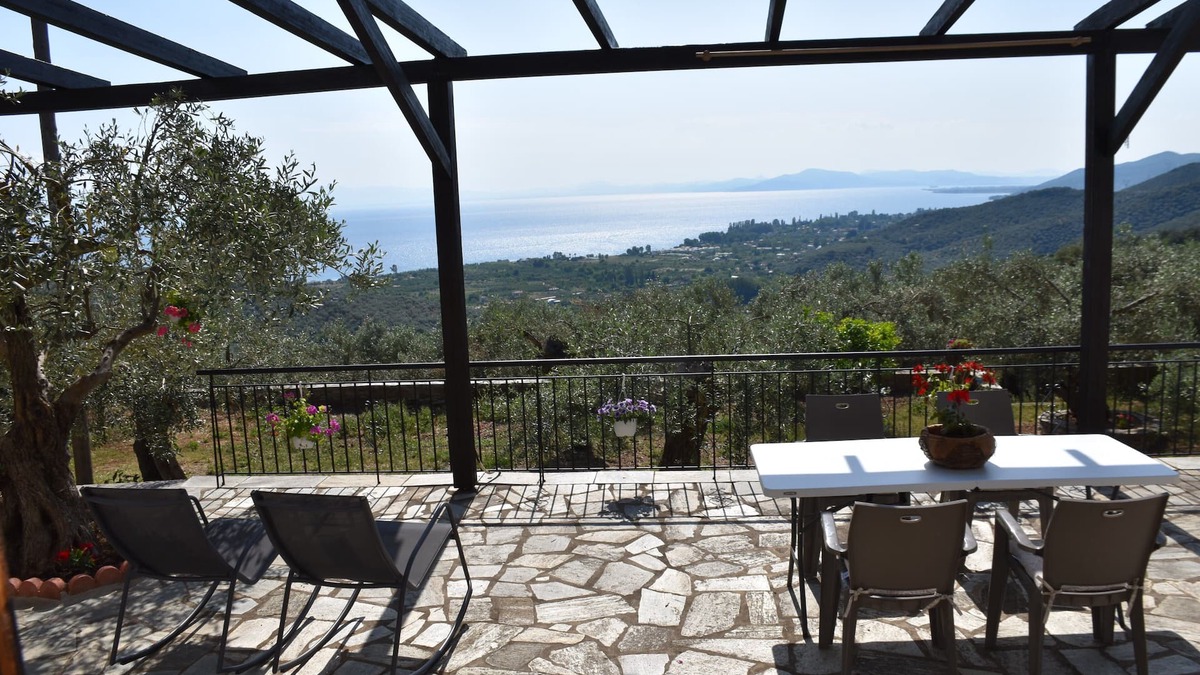South Pelion House | UNIQUE TRADITIONAL STONE HOUSE IN PELION (ZERVOCHIA AFISSOS) GREECE