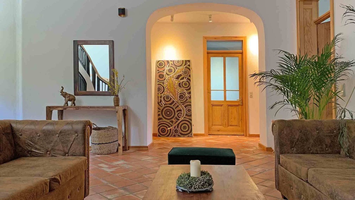 Liepe Apartment | Unique vacation apartment for 6 to 8 people with a historic ambience