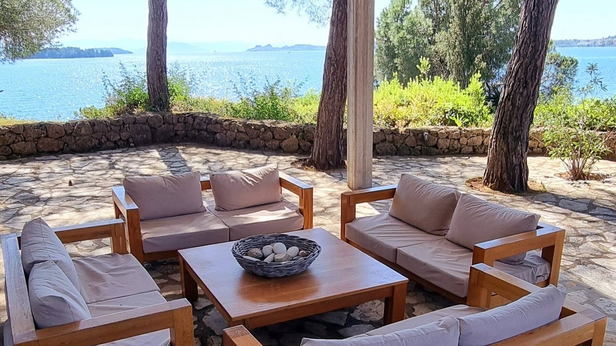 Kontokali House | Unique view, private beach path, 5km from Corfu City, beautiful Corfiot villa.