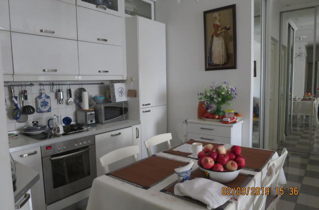 Central Administrative Okrug Apartment | Unique View to Tverskaya Square near Kremlin. Cosy.