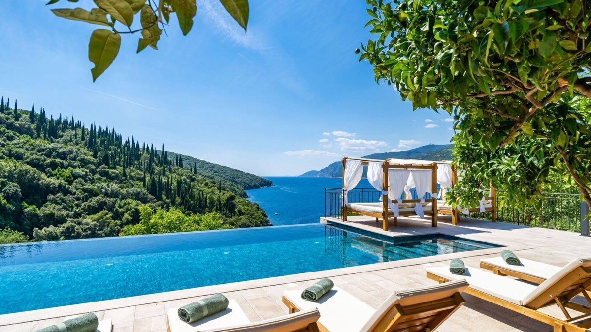 Buseto Palizzolo Villa | Unique Villa Located in the Sicilian Countryside