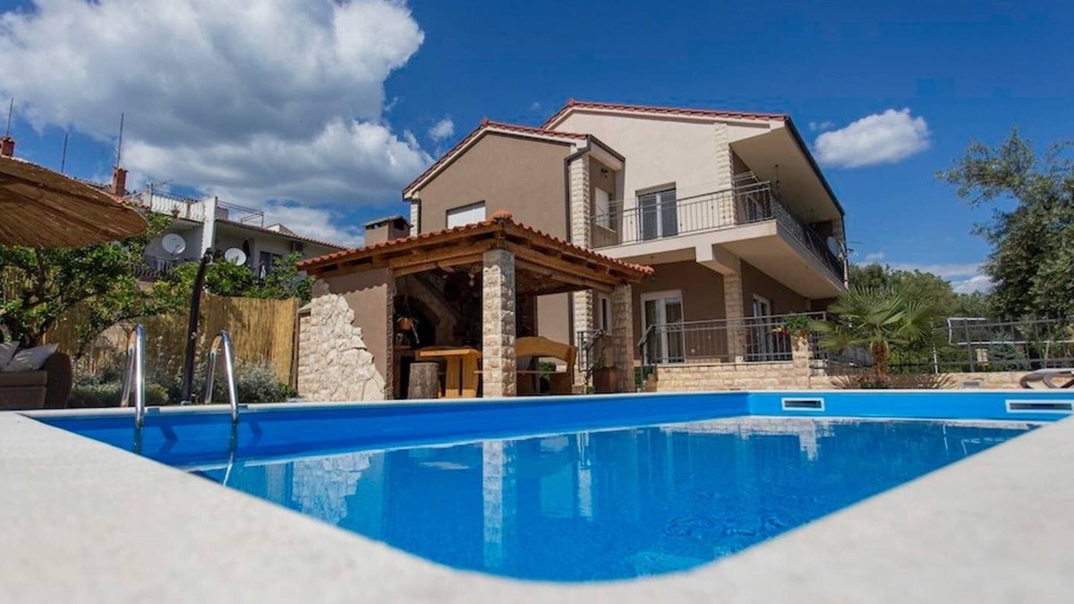 Kastel Novi Villa | Unique Villa near Gabine Waters