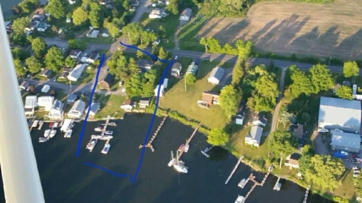Kent Cottage | Unique Water front cottage for rent