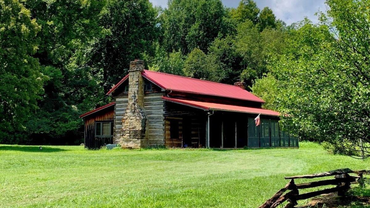 Shepherdsville Cabin | Unique Woodland Haven: Peaceful Historic Cabin with Modern Comforts