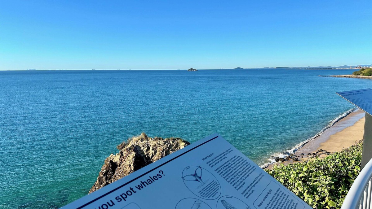 Slade Point House | Unit 2 Barry, 2 Bedroom Unit Beachside Mackay at beautiful Lamberts Beach AU