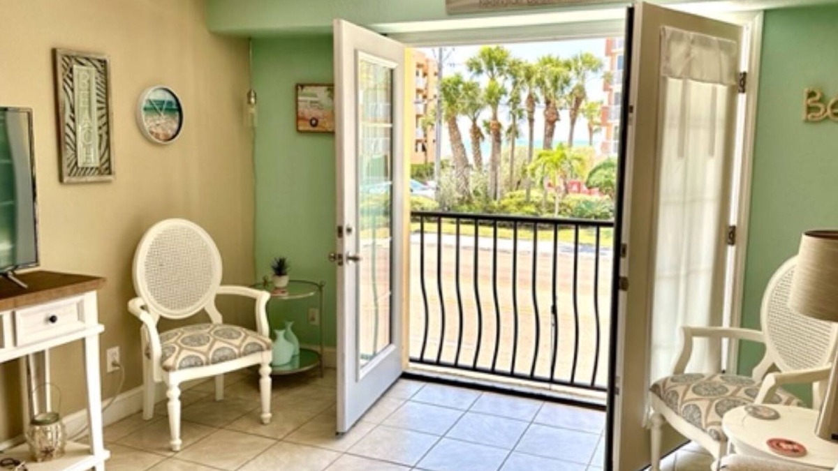 Redington Beach Condo | Unit #216 Minutes to the beach! So cute & spacious w/peek a boo view of Gulf!