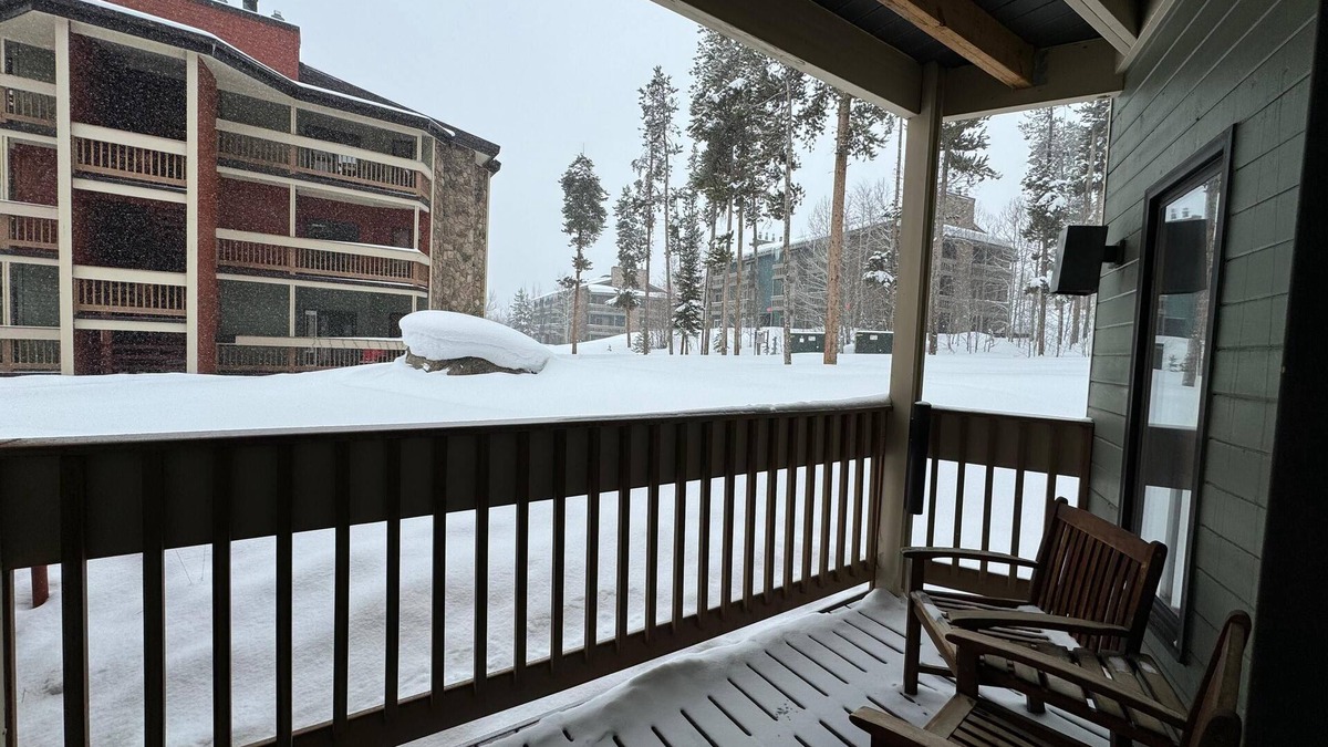 Old Town Condo | Unit 313 - Updated Condo
