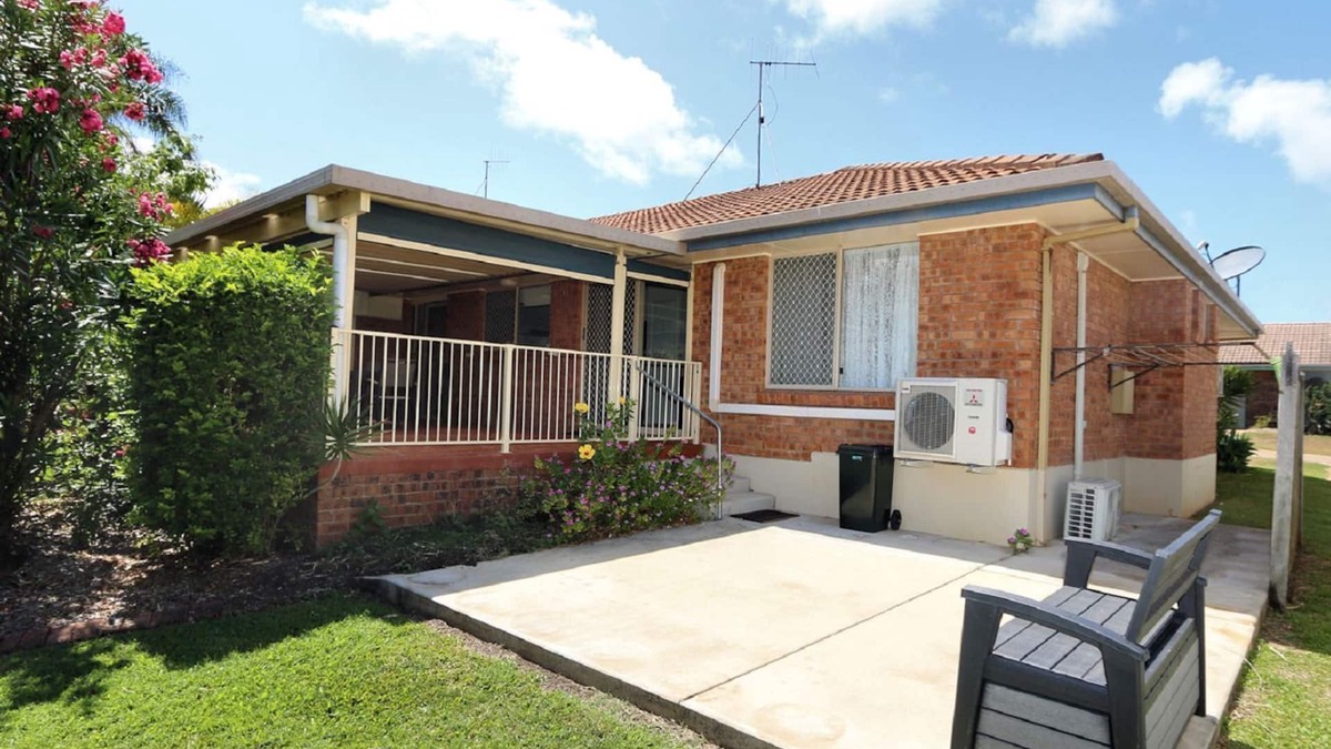 Bargara Villa | Unit 35 Lakeview Park Bargara