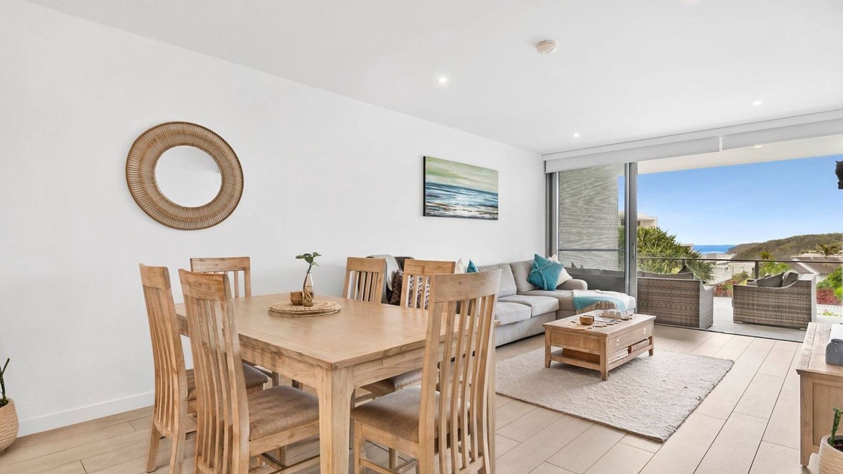 Coolum Beach Apartment | Unit 406 'Drift' on Coolum Terrace
