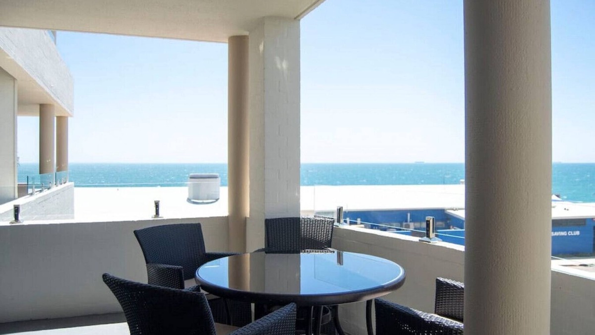 Cottesloe Apartment | Unit 7 · Cottesloe Beach View Apartments #7