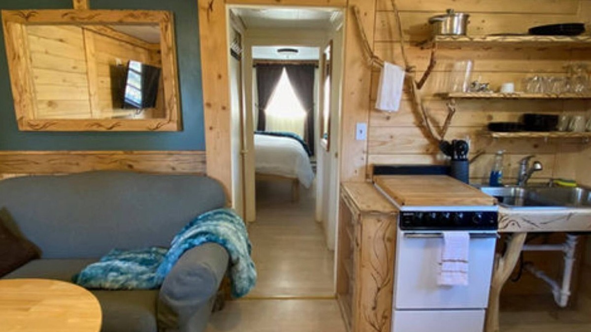 Cedaredge Cabin | Unit 9 at the Cedaredge Lodge: Creekside Comfort with a Touch of Mountain Magic.