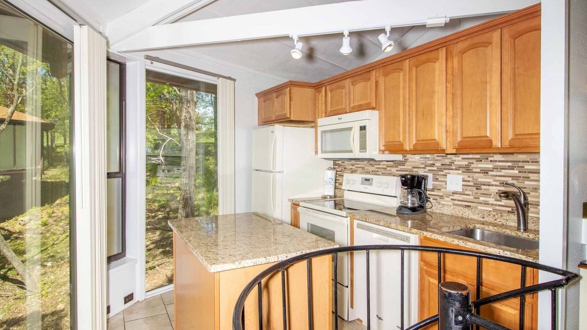 Village of Four Seasons House | UNIT 9 - TREETOP 2 BEDROOM VILLA