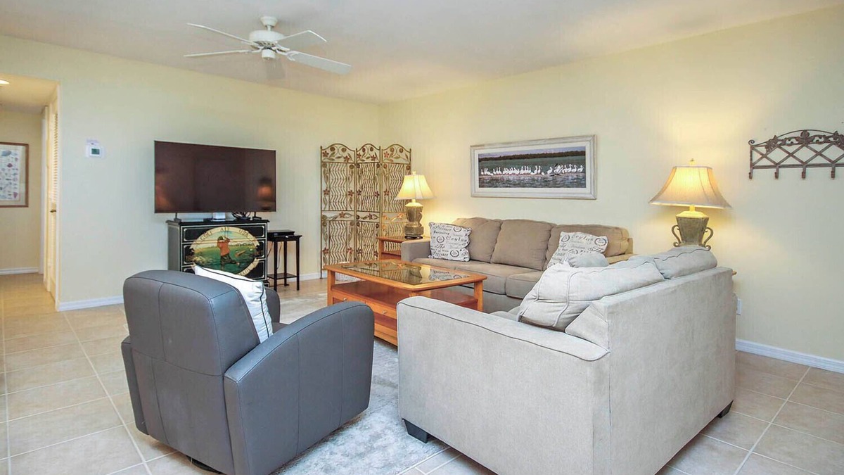 Sanibel Condo | Unit D5 - Beachfront