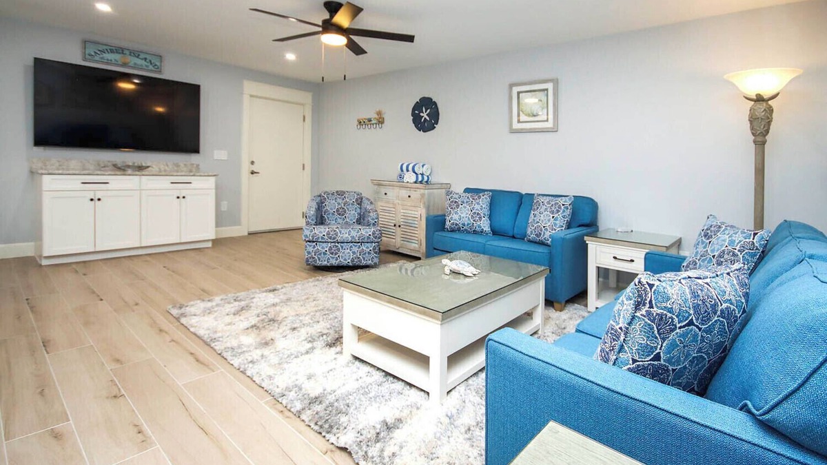 Sanibel Condo | Unit E2 - Beachfront