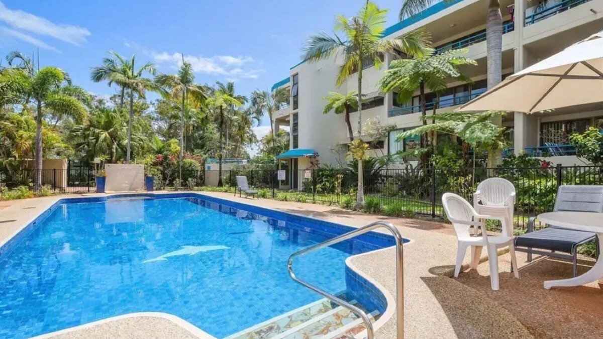 Bongaree Apartment | Unit in the best location of Bribie, walking distance to everything!