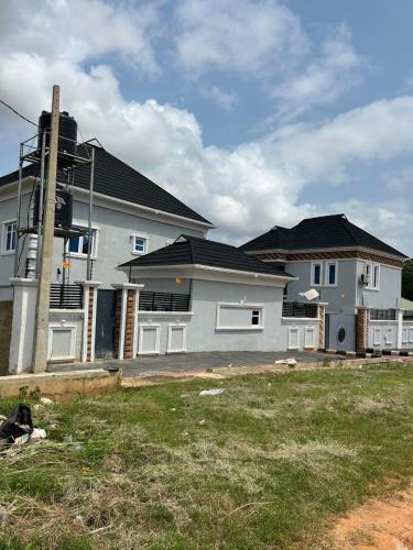 Abeokuta Apartment | United suite