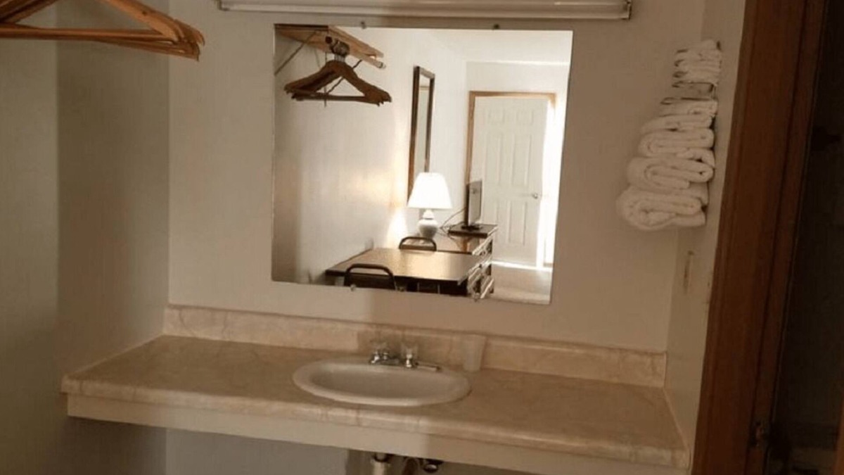 Golconda Apartment | Unity Lodge Suite 11