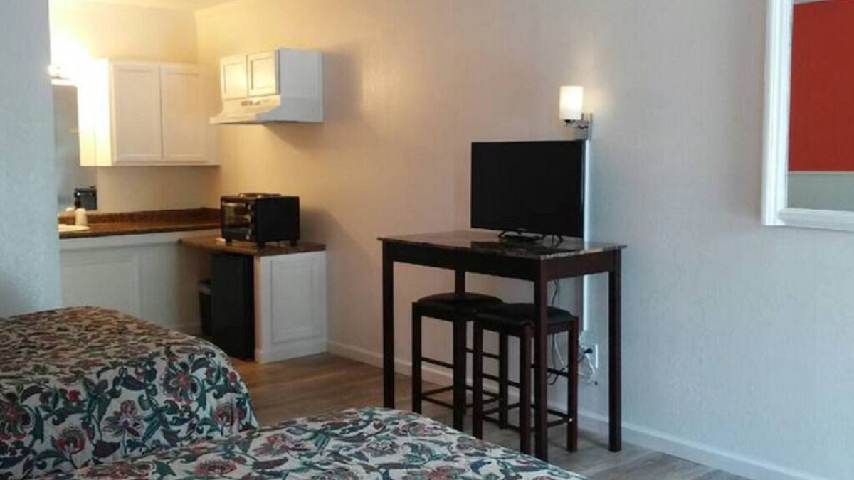 Golconda Apartment | Unity Lodge Suite 2