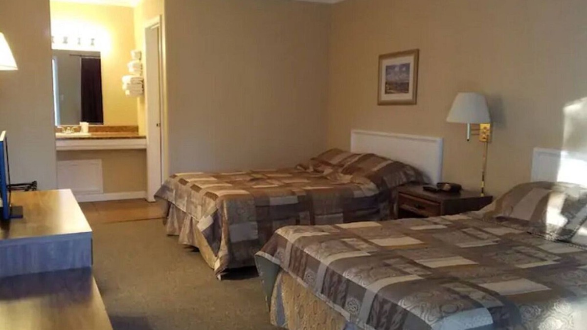 Golconda Apartment | Unity Lodge Suite 7