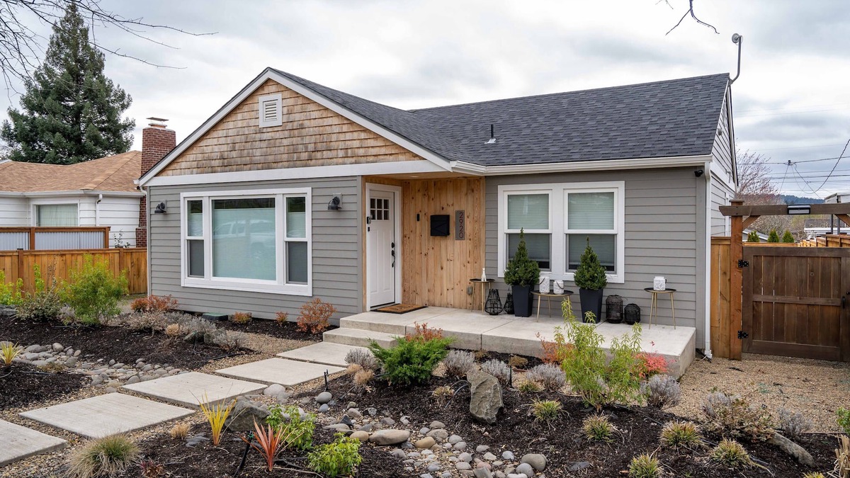 Amazon House | University Area Bungalow - The Moxie Harris House