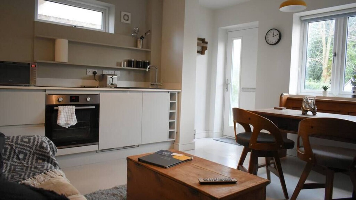 Loughborough House | University Walk Apartment