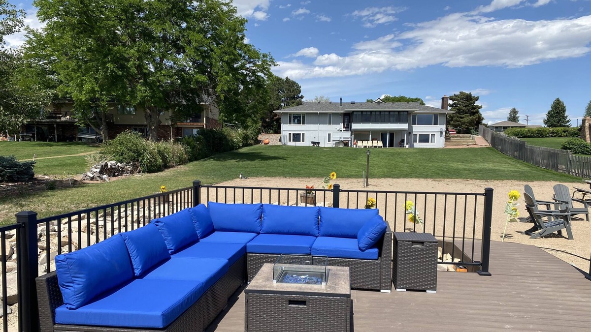 Loveland House | Unobstructed mountainviews Lake Home