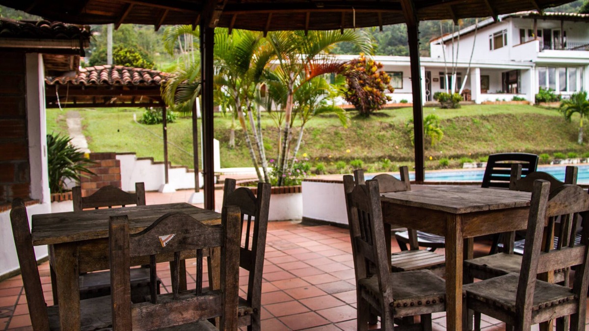 Copacabana House | Unobstructed view of the north side of the city valley!
