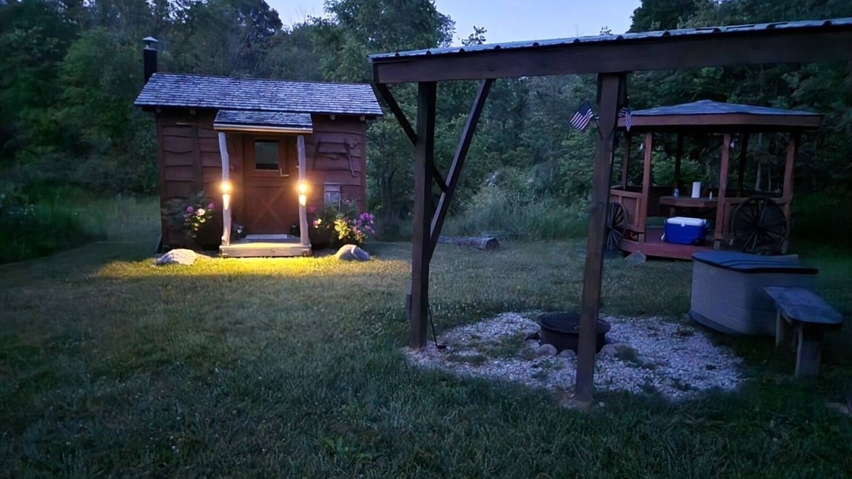 Polk Cabin | Unplug at cabin for 2