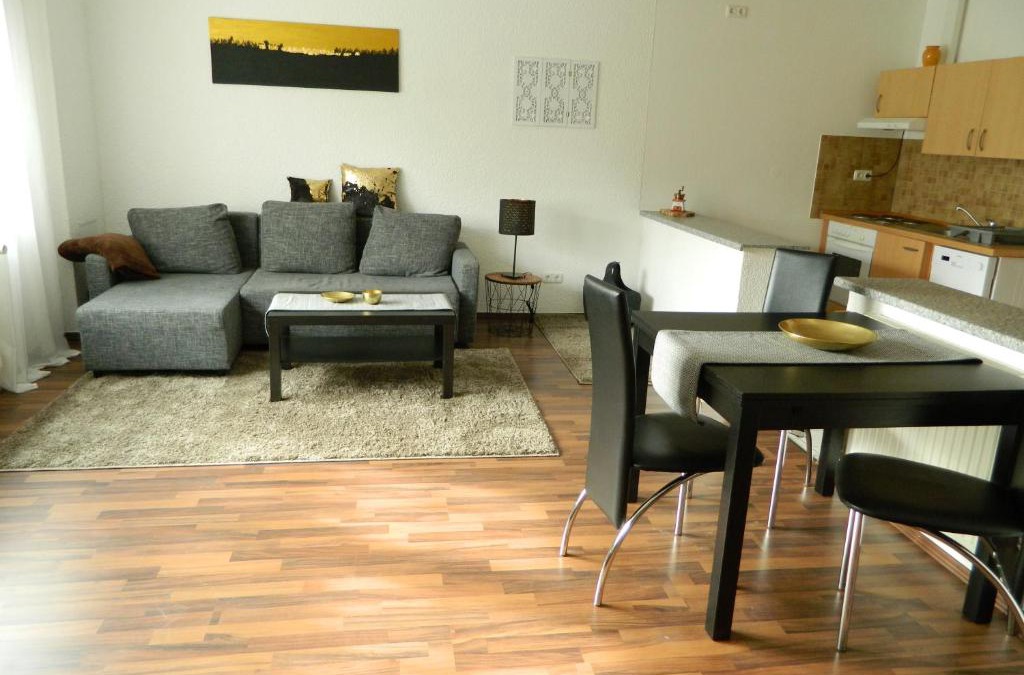 Briesen Apartment | Unter den Linden