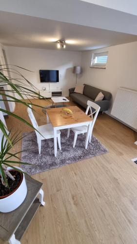 Kronberg Apartment | Unterkunft Sanic