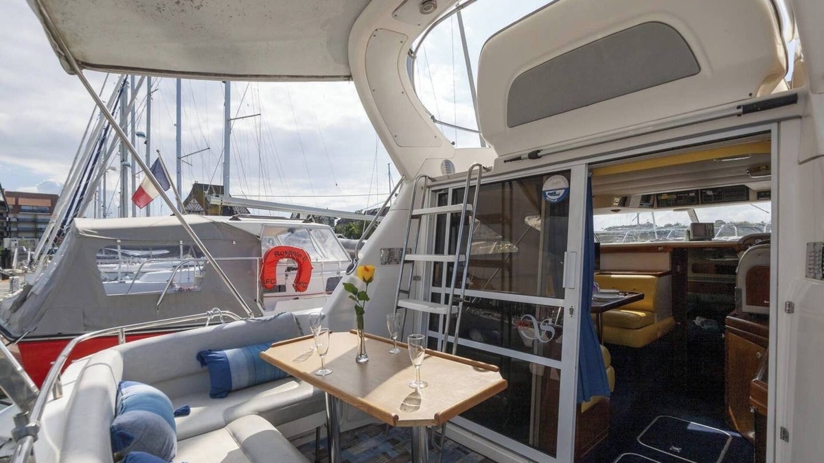 Le Havre Boat Rental | Unusual night on a boat