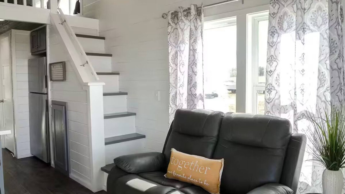 Yancey House | Unwind at Black Creek Casita!