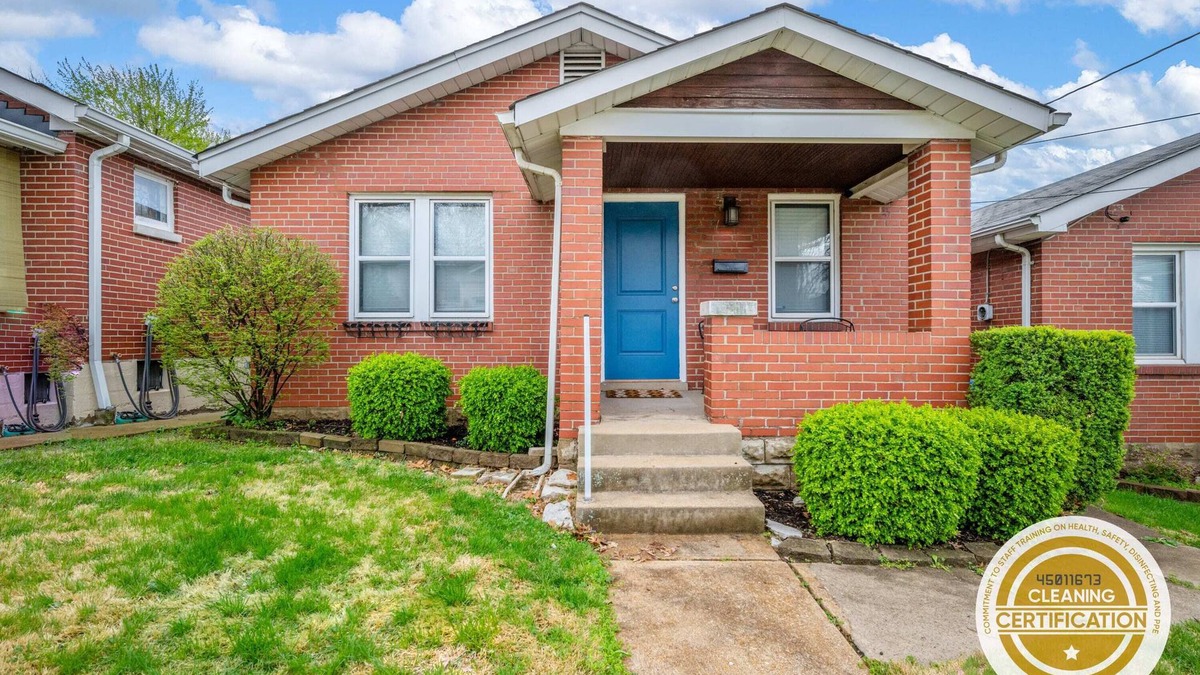 Clayton-Tamm House | Unwind in Charm | Your Cozy STL Haven/ABODEbucks