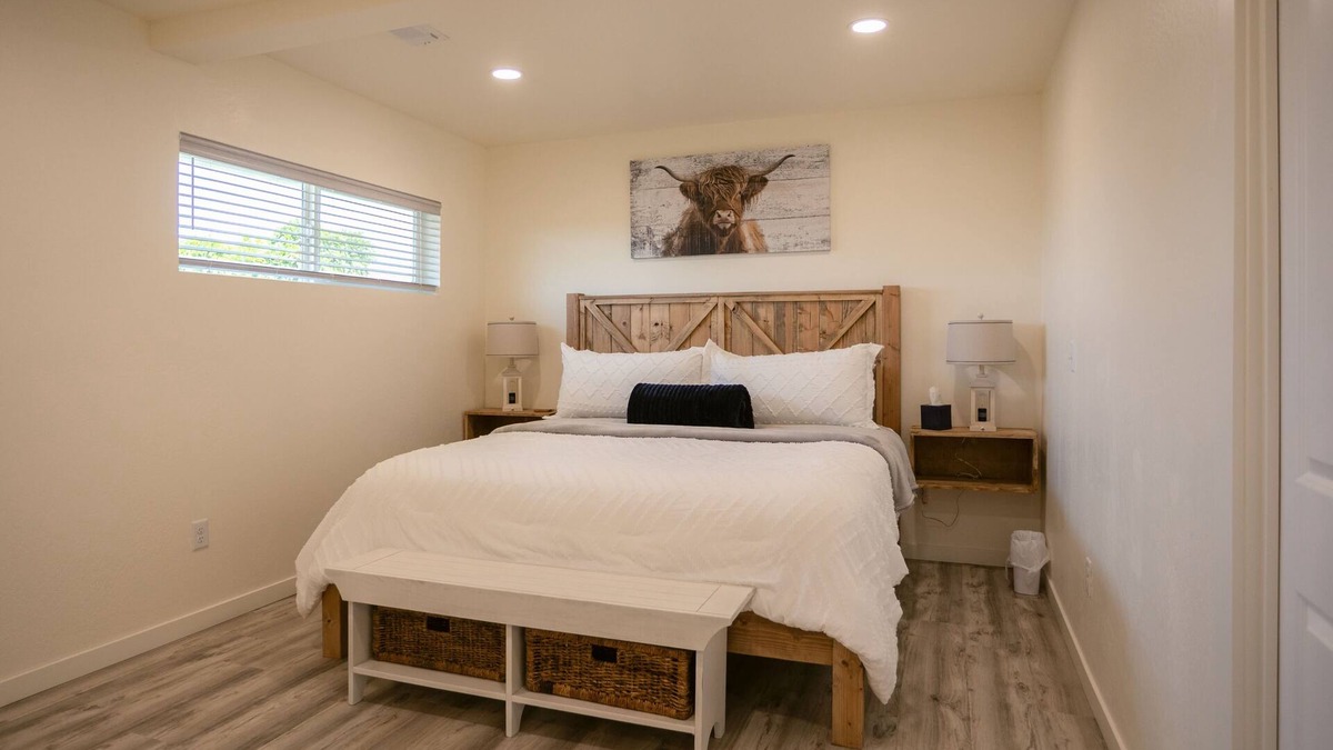 Eagle Point House | Unwind in this stylish, fully remodeled farmhouse with mountain views and a private hot tub