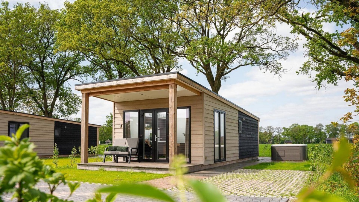 Municipality of Rijssen-Holten House | Unwind in your own sauna and jacuzzi!