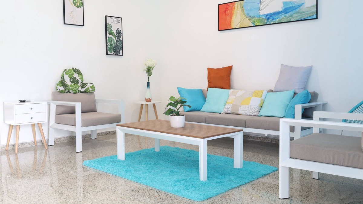 Sabana House | Unwind relax enjoy: 3br with beaches near by!