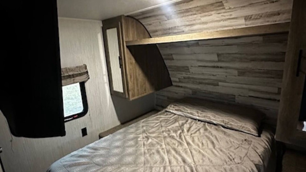 Higgins Lake House | Up North in Comfort – Your Dream Camper Getaway!