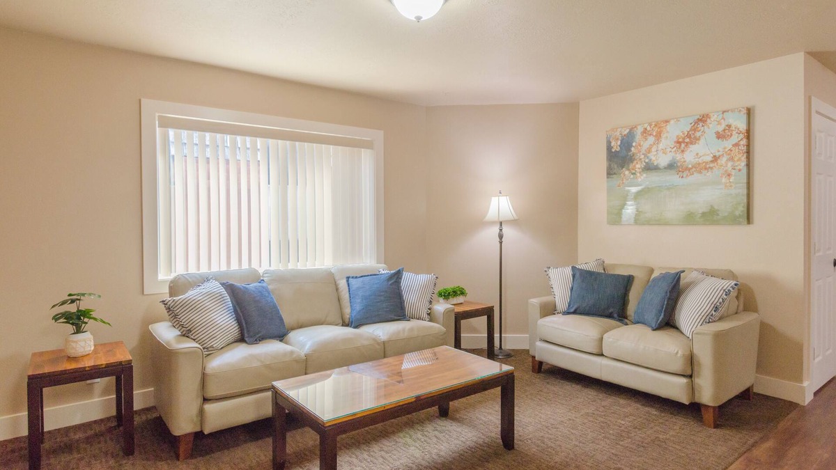 Logan Condo | Updated 2-bedroom condo with pool