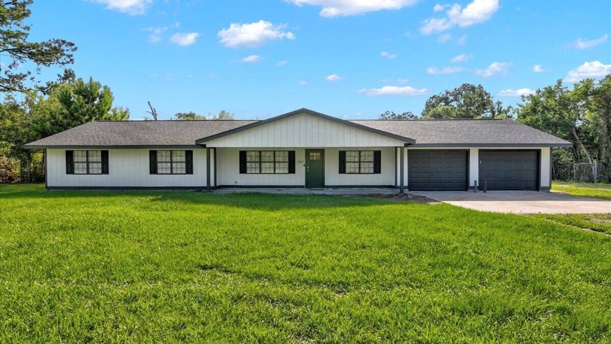 Lakeview  Jefferson County House | Updated 4 bedroom home in Oragnefield