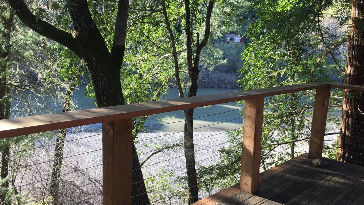 Healdsburg Cabin | Updated cabin, right on Russian River, amazing river access & location!