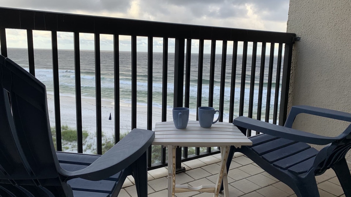 Sunnyside Condo | Updated Condo in Midrise Building. Directly On Beach. Beautiful View!