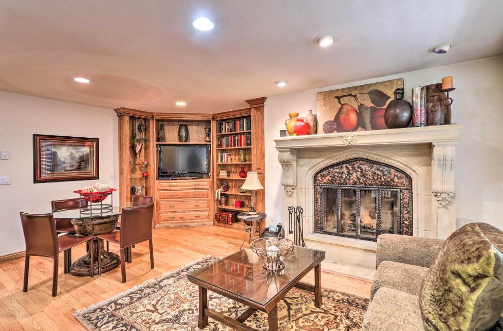Vail Apartment | Updated Condo Walk to Vail Village and Ski Shuttle!