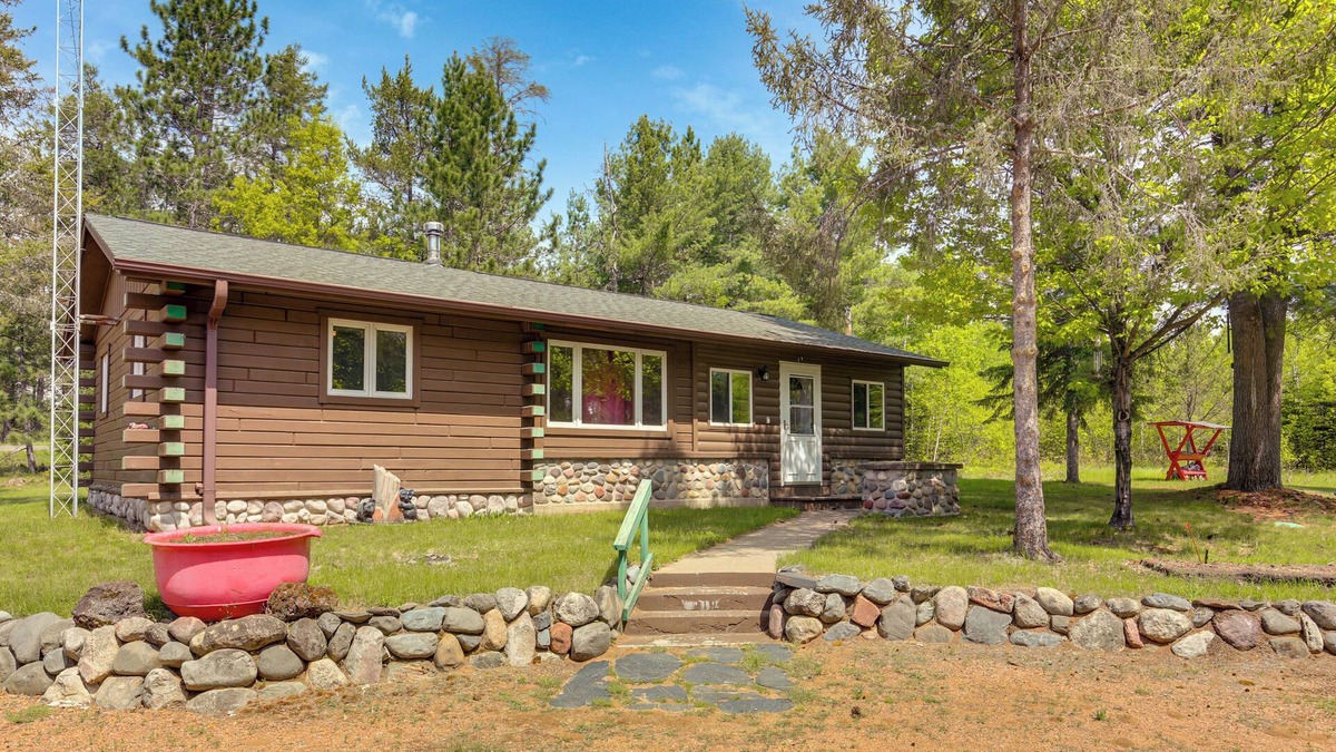Conover Cabin | Updated Conover Cabin w/Nearby Boating Access!