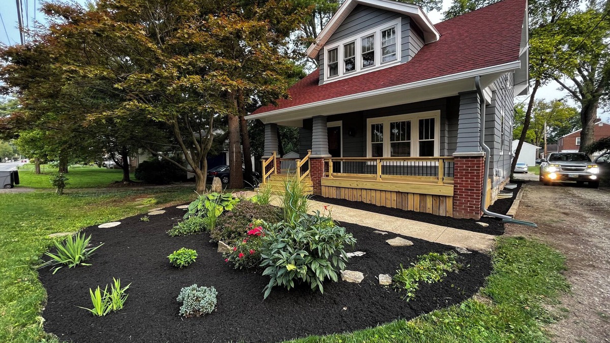 Westerville House | Updated Craftsman home, quiet setting, porch swing overlooking Old Town Park.