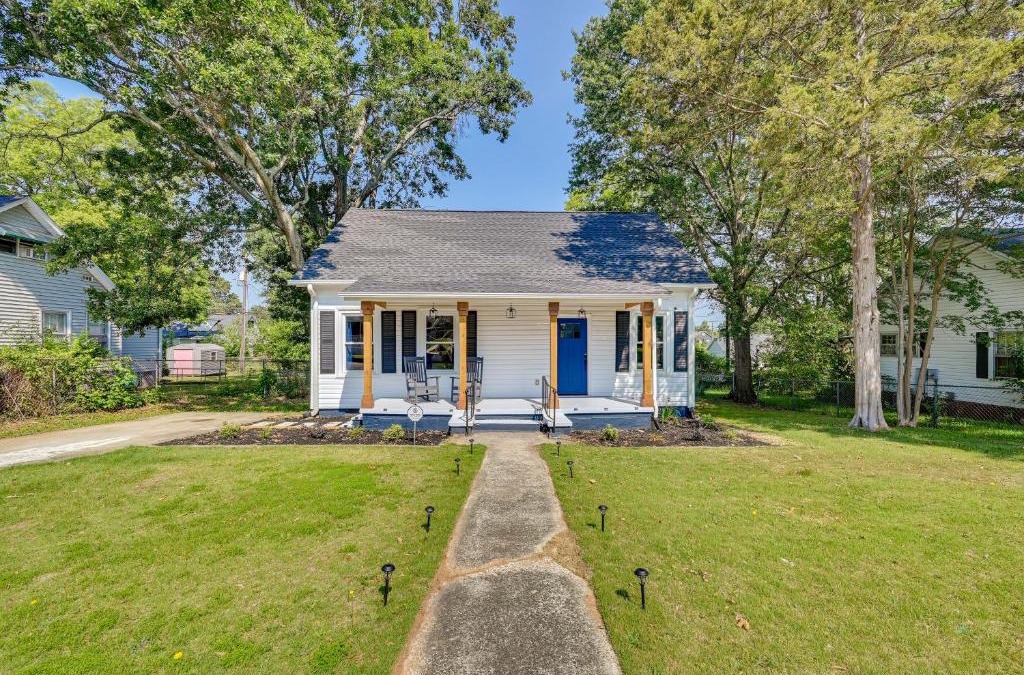 Dunean House | Updated Greenville Home with Backyard!