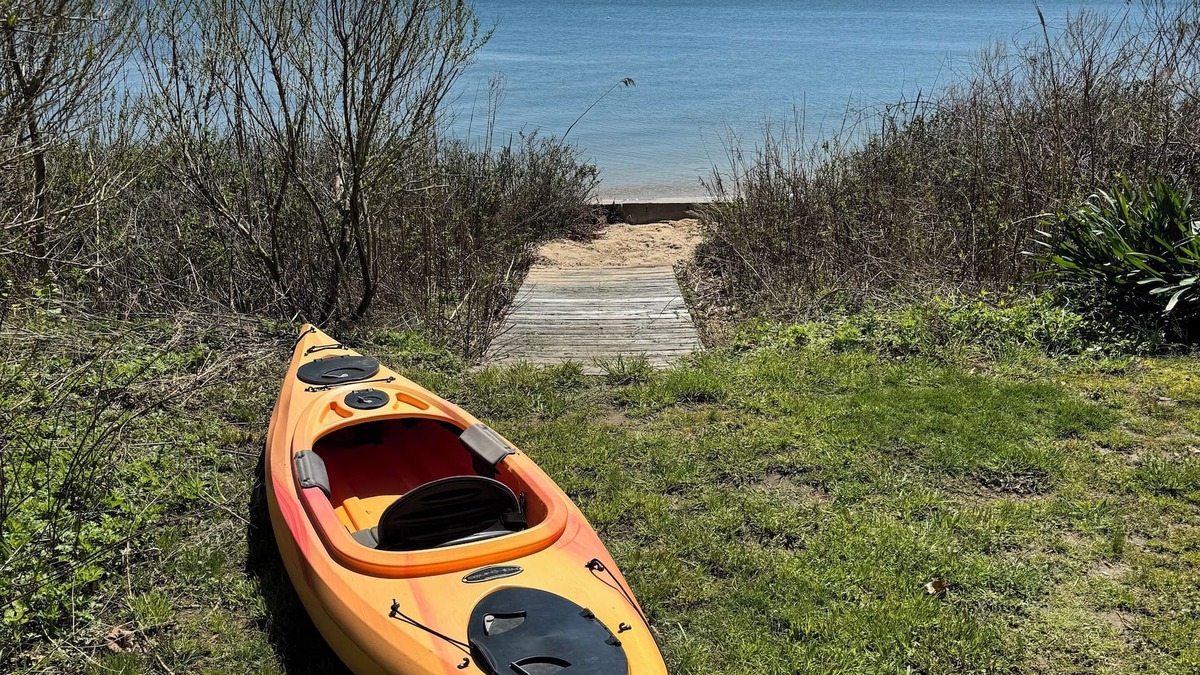 Southold House | Updated Historic shingle-style 1902 4-bedroom Beach House on Southold Bay!