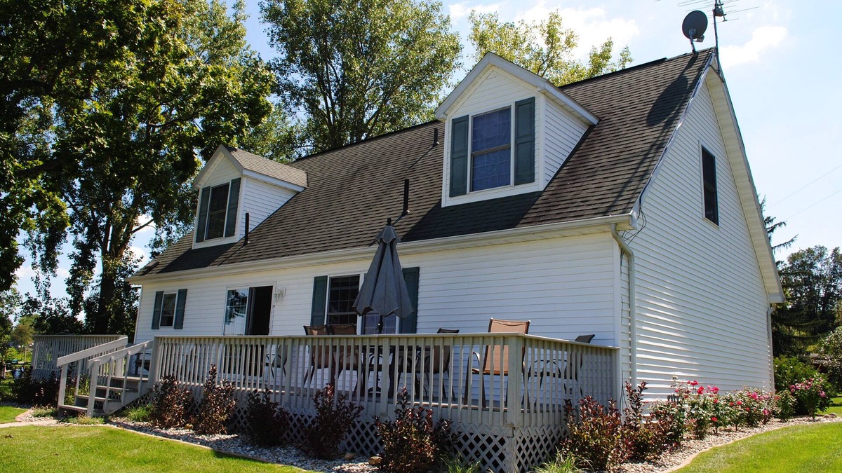Lake James House | Updated Jimmerson Lake - Lake James Chain Home with Dock; Labor Day week is open