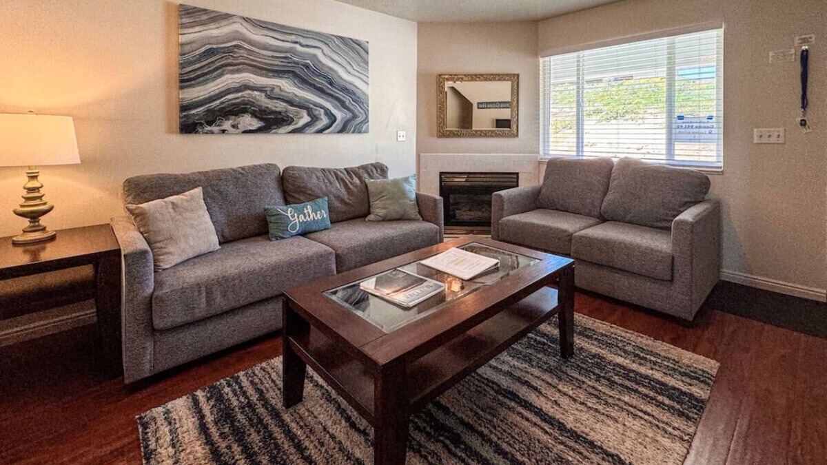 Harbor Village Condo | Updated Lake View Condo 941 #2 - Amazing Views